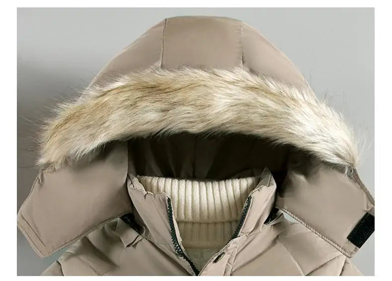 Abrigo grueso de invierno con capucha para niño: chaqueta cálida con cuello de piel